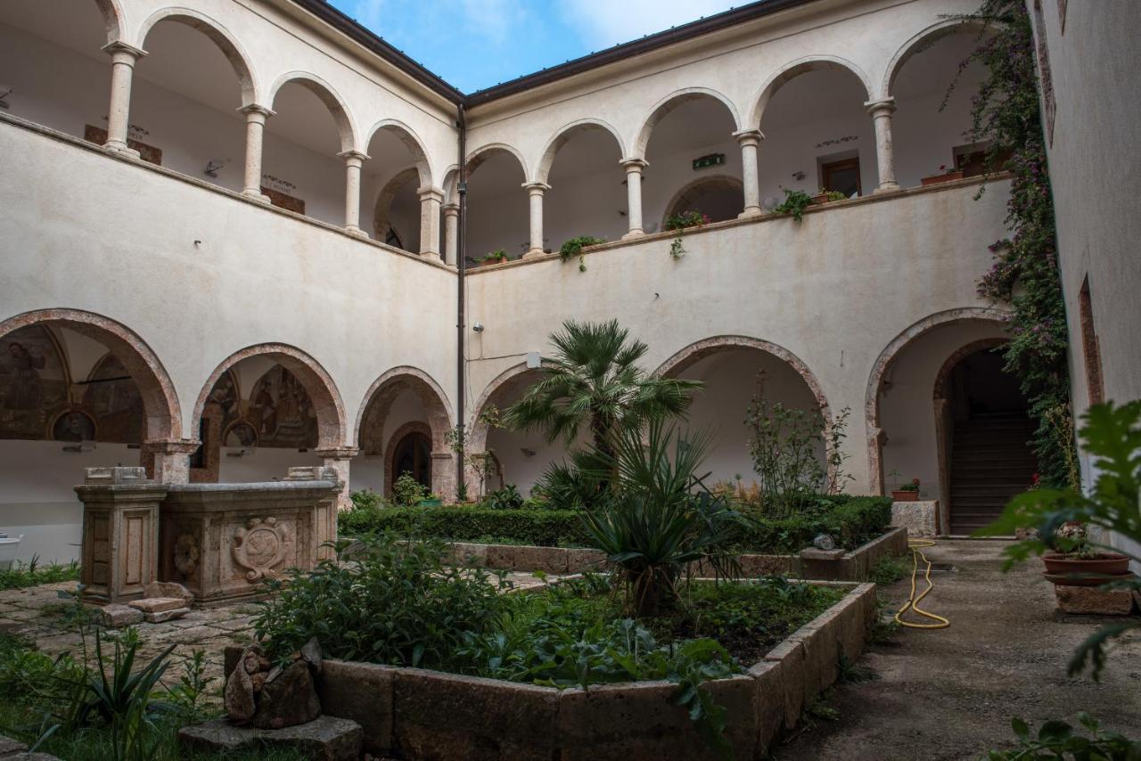 ホテル Convento Di Stignano Rignano Garganico エクステリア 写真