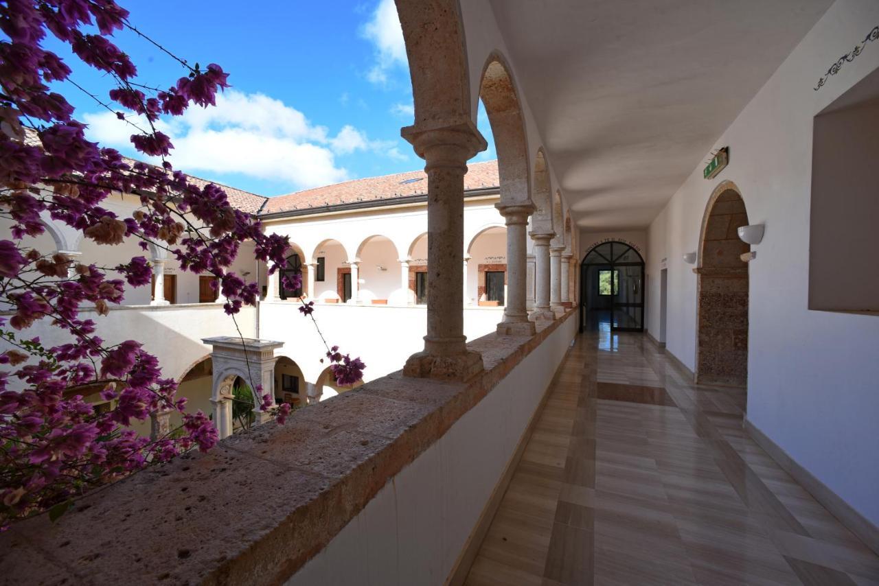ホテル Convento Di Stignano Rignano Garganico エクステリア 写真
