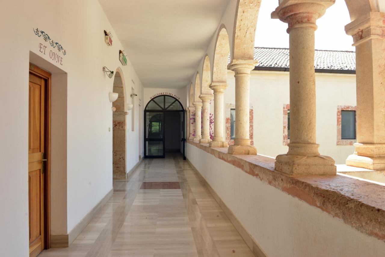 ホテル Convento Di Stignano Rignano Garganico エクステリア 写真
