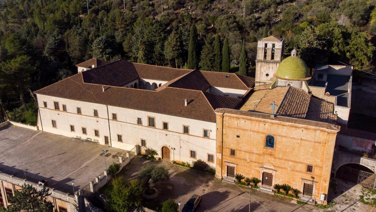 ホテル Convento Di Stignano Rignano Garganico エクステリア 写真